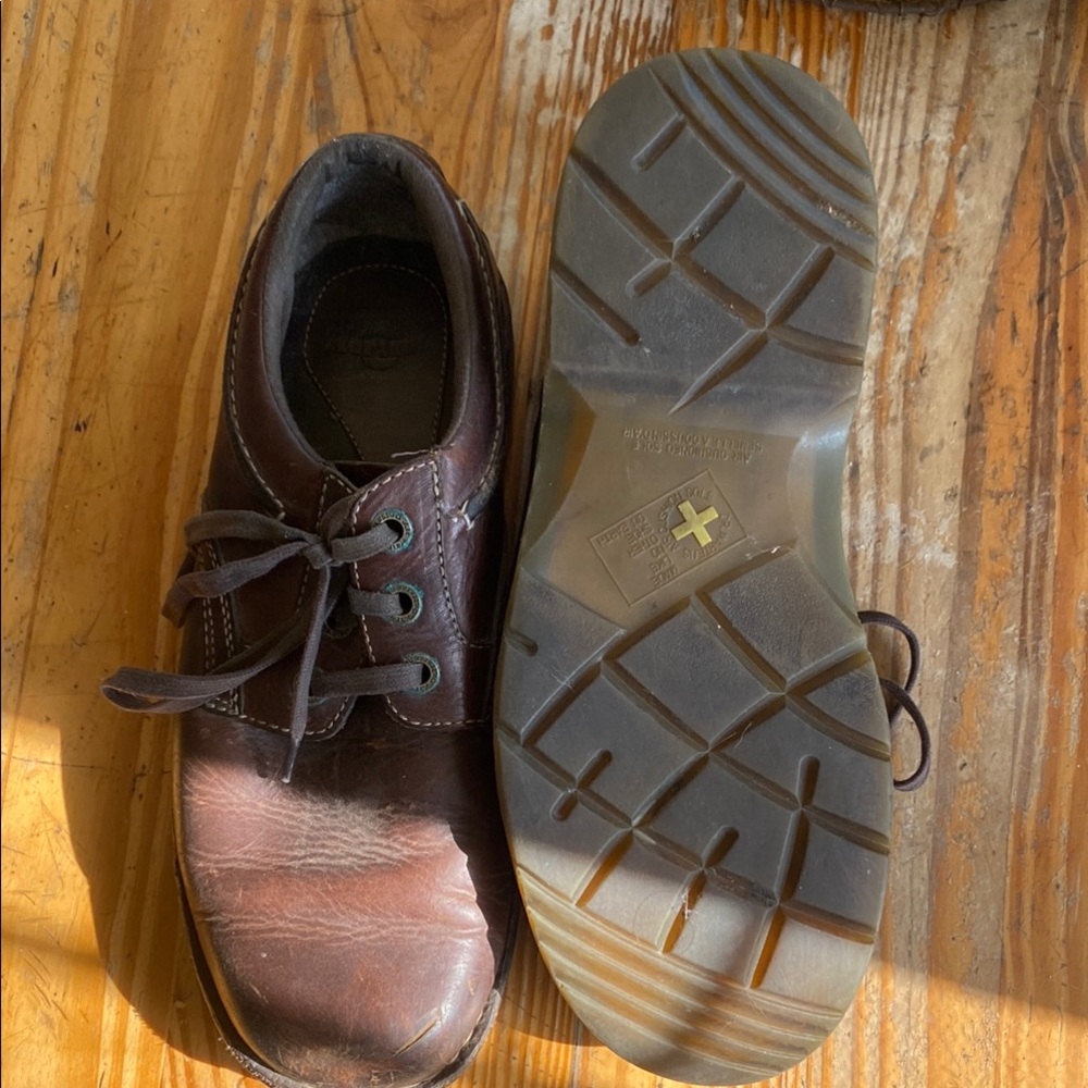 Brown Leather Oxford Shoes with Durable Rubber Sole